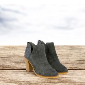 DV8 Dolce Vita Western Ankle Booties Size 8.5 Dark Gray Faux Suede Slip On Boots